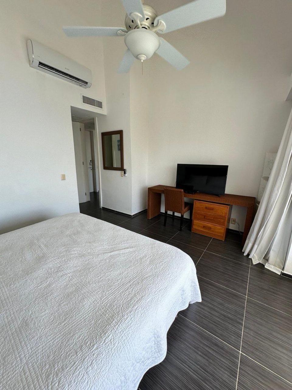 Vista Mare Spectacular Ocean View Top Floor 1-Bedroom Condo, Samana Экстерьер фото